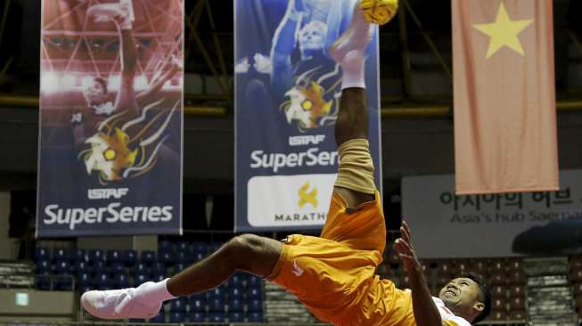 Pemain sepak takraw Asia beraksi di Kejuaraan Sepak Takraw ISTAF Super Series di Gunsan City, Korea Selatan.