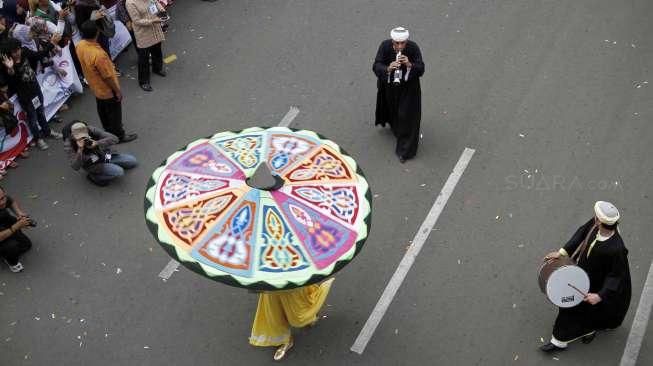 Parade Budaya Negara Peserta KAA