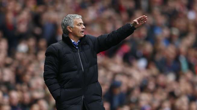 Chelsea Curi Poin, Mourinho Jaga Rekor