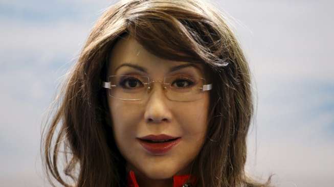 Yangyang, robot berparas cantik ini diperkenalkan di pameran teknologi Global Mobile Internet Conference di Beijing, Cina, (29/4).