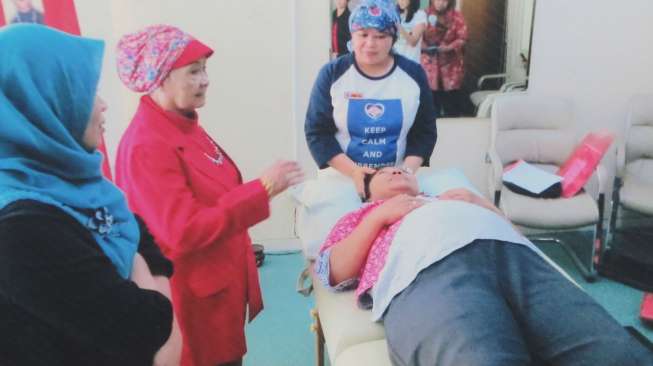 Nina R. Taryaman, Eks Penari Istana yang Jago Shiatsu
