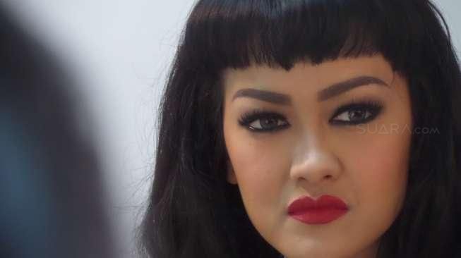 Jupe Difitnah 'Jual Diri' di Singapura
