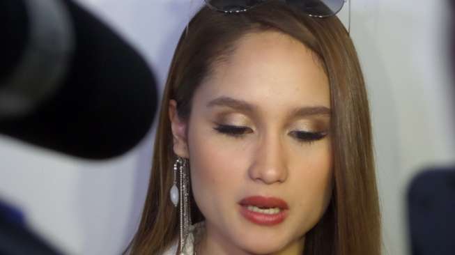 Cinta Laura