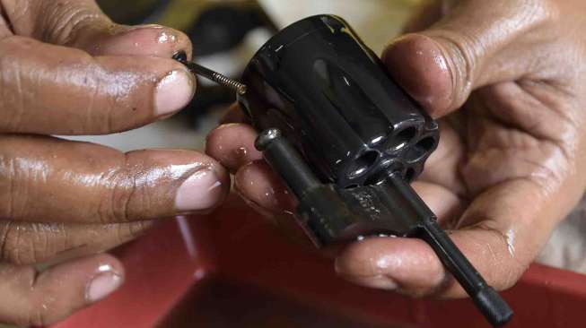 Perampok Bersenjata Spesialis Minimarket Diduga Satu Kelompok