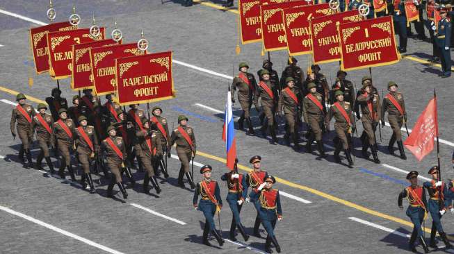 Parade Perayaan Hari Kemenangan [Reuters]