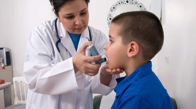 Ilustrasi anak penderita asma. (Shutterstock)