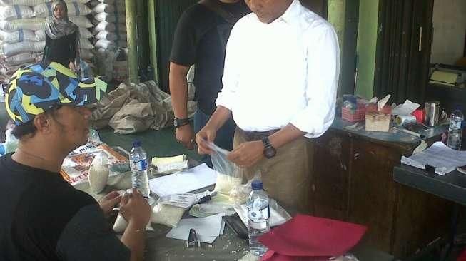 Telusuri Beras Plastik, Polisi Sisir Pasar Induk Beras Cipinang