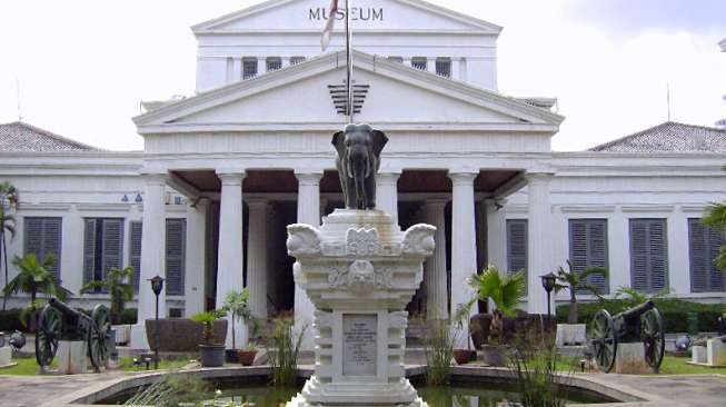 Museum Nasional Jakarta. (sumber: wikipedia)