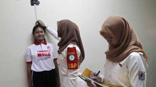 Dalam rangka persiapan peringatan Hari Kemerdekaan Negara Kesatuan Republik Indonesia ke-70 tahun.