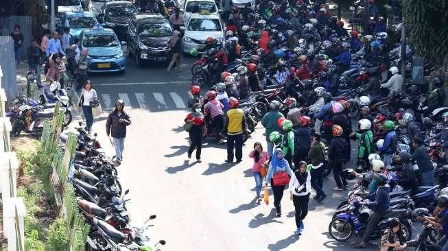 Ribuan Pengemudi Ojek Pangkalan di Kota Ternate Terima Kompensasi Kenaikan BBM, Akan Ada Koperasi untuk Pemberdayaan