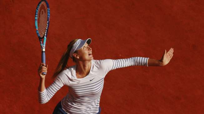 Sharapova Tantang Stosur di Babak Ketiga