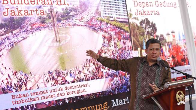 Gedung Baru DPR, Alun-alun Demokrasi dan Gagasan Soekarno