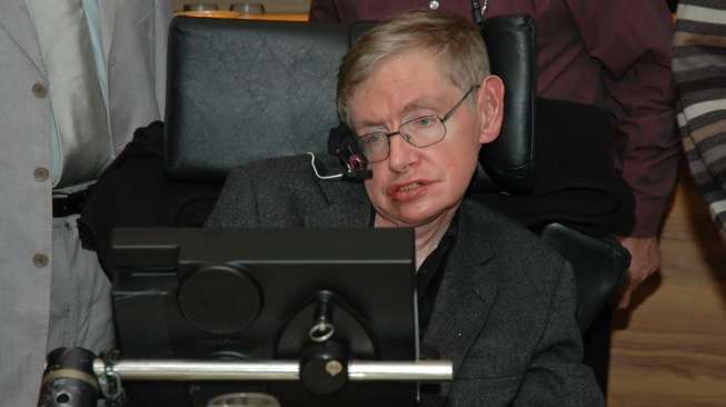 Stephen Hawking Ingin Dibantu untuk Bunuh Diri