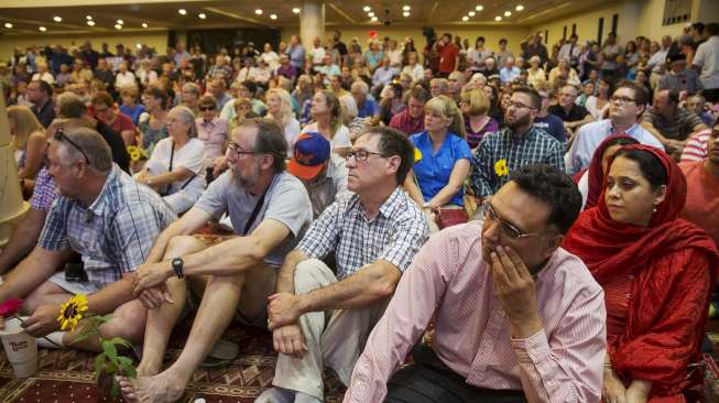 Ratusan Umat Kristen dan Yahudi Sesaki Masjid Arizona