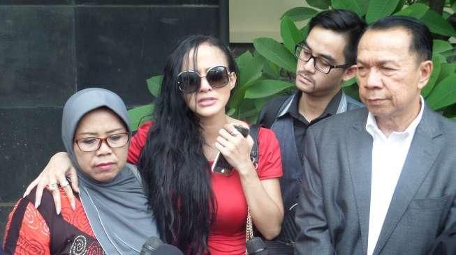 Disebut Anak Setan, Alona Laporkan Ibunda Vicky Prasetyo