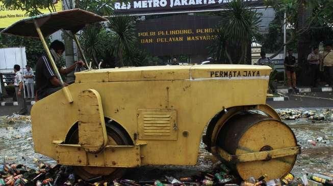 Polres Selatan Musnahkan Miras