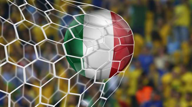 Gol Spektakuler Kiper Klub Italia, Jebol Gawang Lawan dari Jarak Jauh