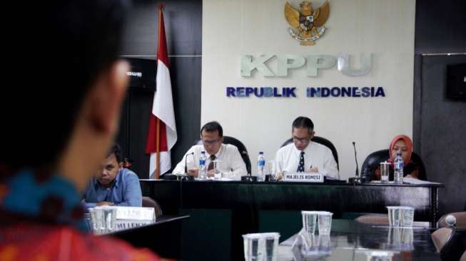 KPPU Endus Monopoli Bisnis Ekspedisi di E-commerce, YLKI Buka Suara