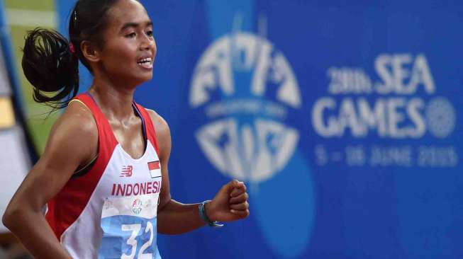 Triyaningsih Juara Jakarta Marathon 2015