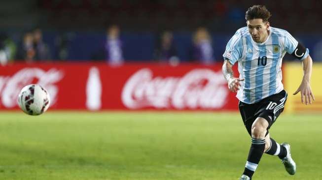 Kapten Argentina Lionel Messi (14/6) [Reuters/Marcos Brindicci]