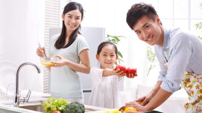 Ilustrasi keluarga bergaya hidup sehat. (Shutterstock)