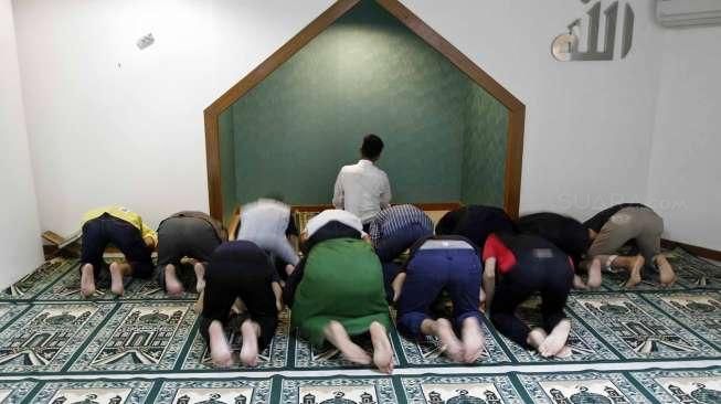 Belanja di Sini, Anda Nggak Bakalan Khawatir Ketinggalan Salat