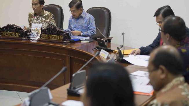 Presiden Gelar Rapat Terbatas Bahas Paket Kebijakan Ekonomi III