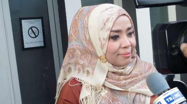 Merasa Mampu, Muzdalifah Tak Tuntut Nafkah Anak dari Nassar