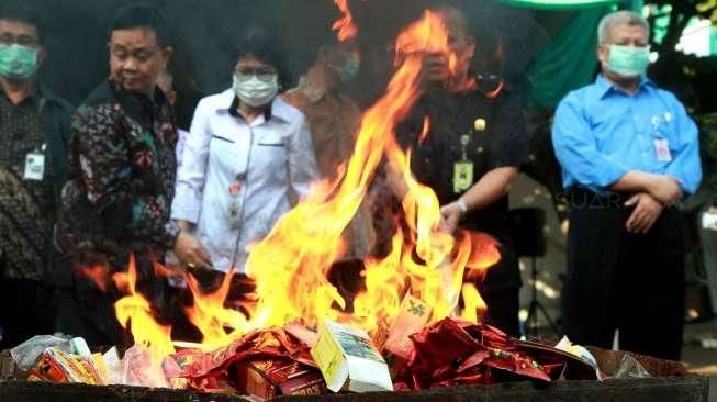  Sejumlah obat dan makanan ilegal ini bernilai Rp27,6 milyar.