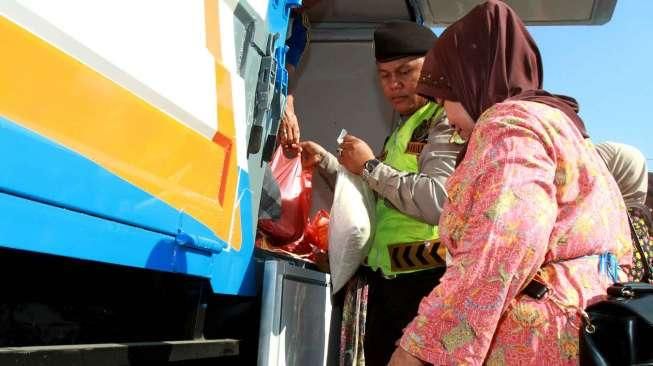 Operasi Pasar Sembako