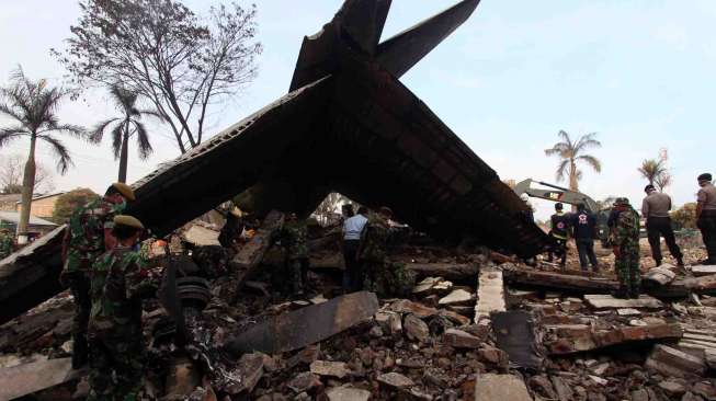 Evakuasi  Pesawat Hercules C-130