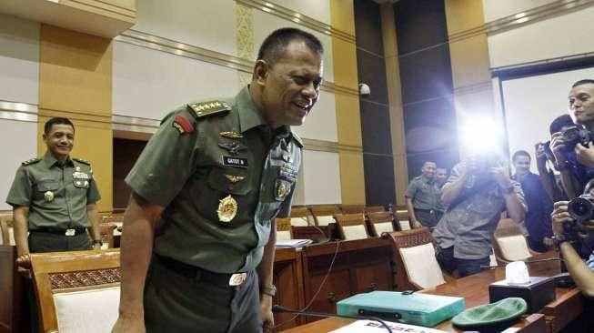 Kepala Staf TNI Angkatan Darat (KSAD) Gatot Nurmantyo sebagai calon Panglima TNI yang baru menggantikan Jenderal TNI Moeldoko.