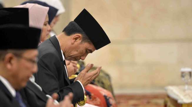 Presiden berharap agar Al Quran mampu menjadikan Indonesia berdiri tegak, bekerja keras, bermartabat dan bersaudara.