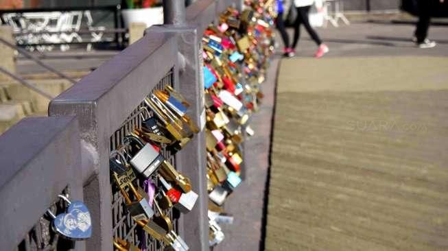 Jembatan Cinta Masih Ada di Kota Ini