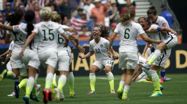 Reaksi pemain Amerika Serikat saat wasit menyudahi pertandingan final Piala Dunia Wanita (6/7) [Reuters]