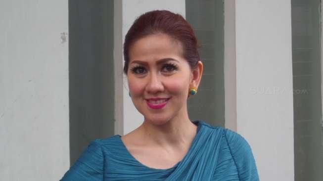 Venna Melinda Bukber di Tempat Pembuangan Sampah