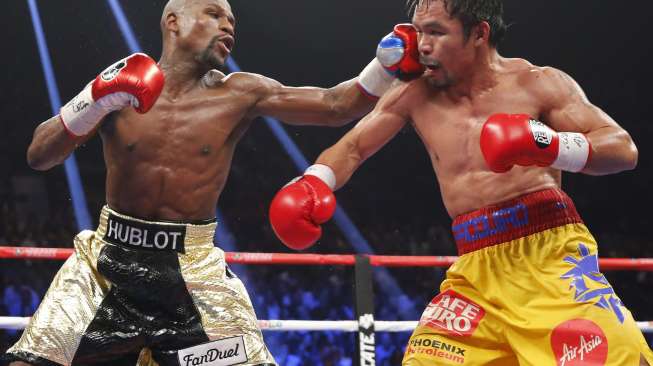 Duel antara Floyd Mayweather dan Manny Pacquiao, (2/5). (Reuters/Steve Marcus)