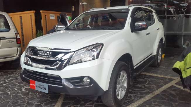 Hitung Pajak SUV Isuzu Bekas yang Harga Lebih Murah dari Honda Brio RS, Siapkan Uang Segini