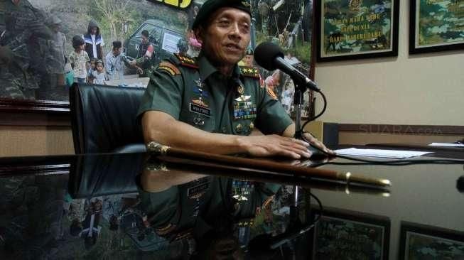 Penjelasan Pangkostrad Terkait Penusukan