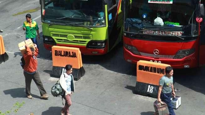 Terminal Kampung Rambutan Sepi