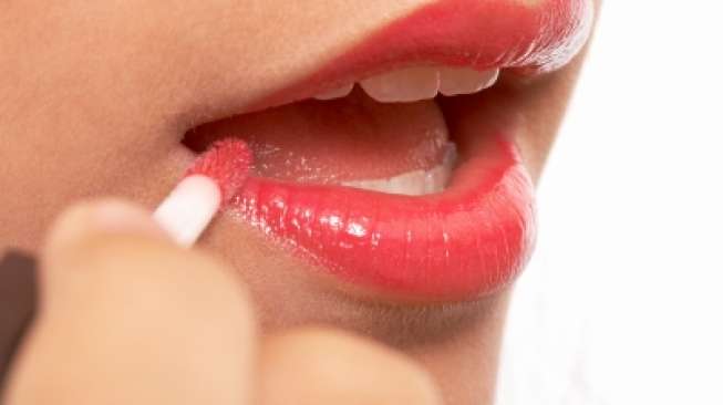 Ilustrasi lip gloss. (Freedigitalphotos/Stuartmiles)