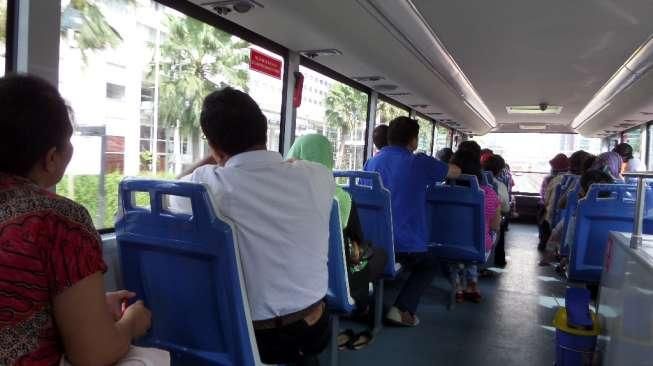 Asyiknya Keliling Kota Jakarta Naik Bus Tingkat City Tour