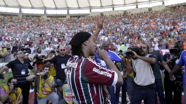 Ronaldinho Siap Bikin Sejarah di Klub Fluminense