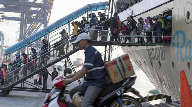 Arus Balik Tiba di Tanjung Priok