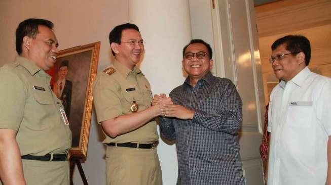Hari Pertama PNS Masuk Kerja