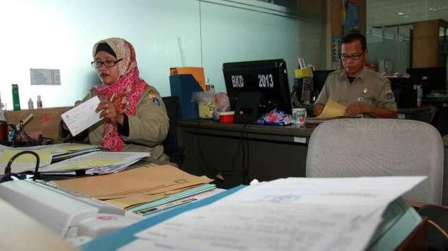 Hari Pertama PNS Masuk Kerja