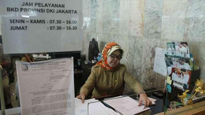 Hari Pertama PNS Masuk Kerja