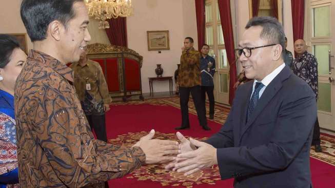 Acara tersebut dihadiri sejumlah pimpinan lembaga negara, menteri kabinet kerja dan pejabat pemerintahan lainnya.