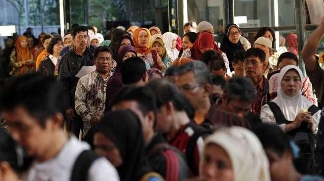 Sebanyak 5.416 guru bantu di DKI Jakarta dipastikan menjadi calon pegawai negeri sipil (CPNS).