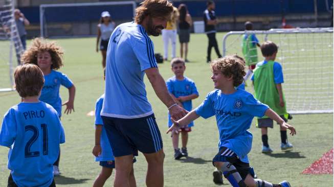 Andrea Pirlo diperkenalkan secara resmi sebagai pemain New York City FC (24/7) [Reuters/Mike Segar]